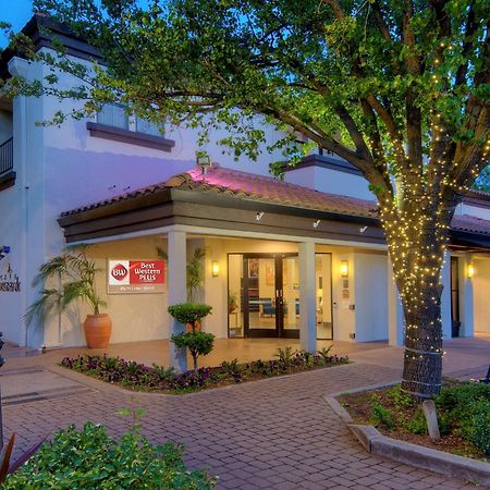 Best Western Plus Palm Court Hotel Davis Ngoại thất bức ảnh