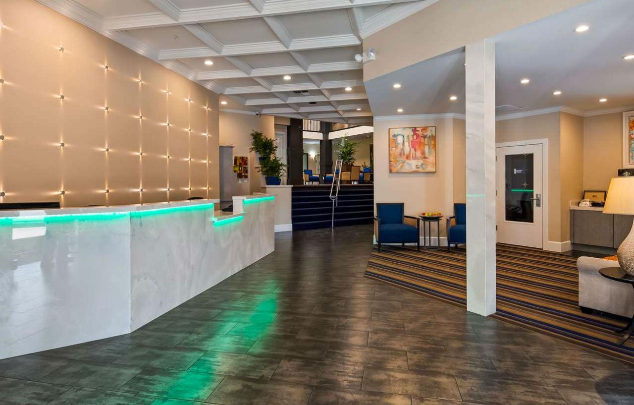 Best Western Plus Palm Court Hotel Davis Ngoại thất bức ảnh