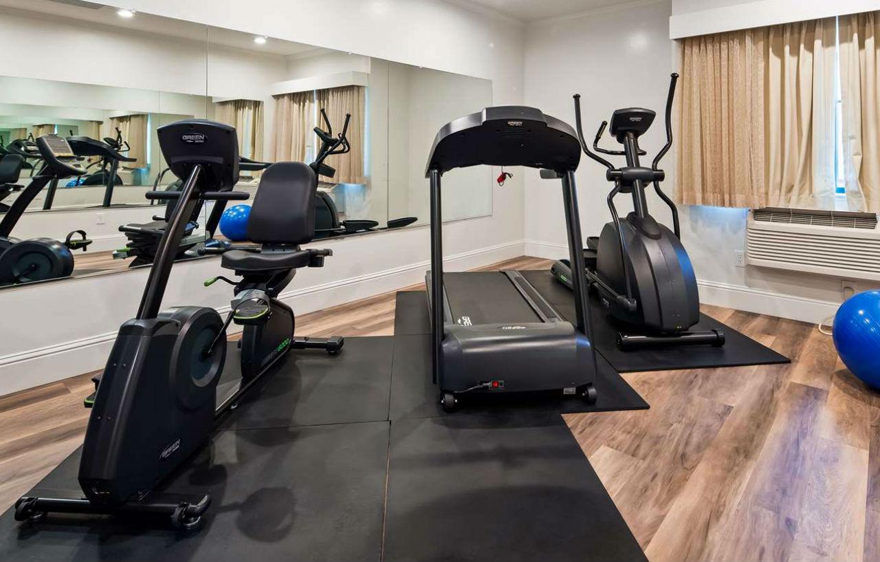 Best Western Plus Palm Court Hotel Davis Ngoại thất bức ảnh