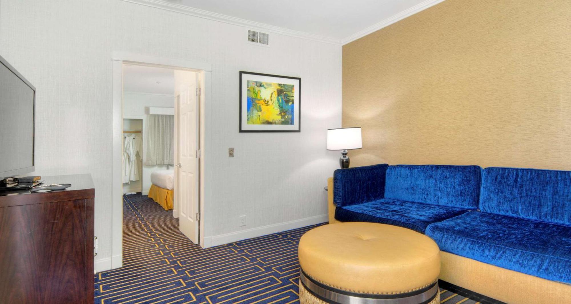 Best Western Plus Palm Court Hotel Davis Ngoại thất bức ảnh