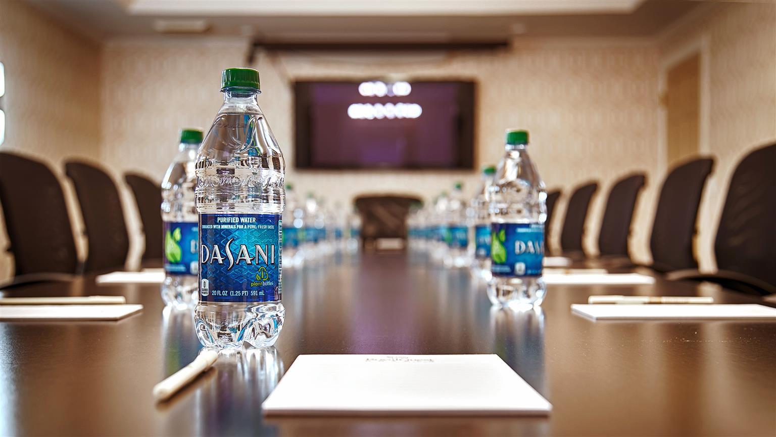 Best Western Plus Palm Court Hotel Davis Ngoại thất bức ảnh