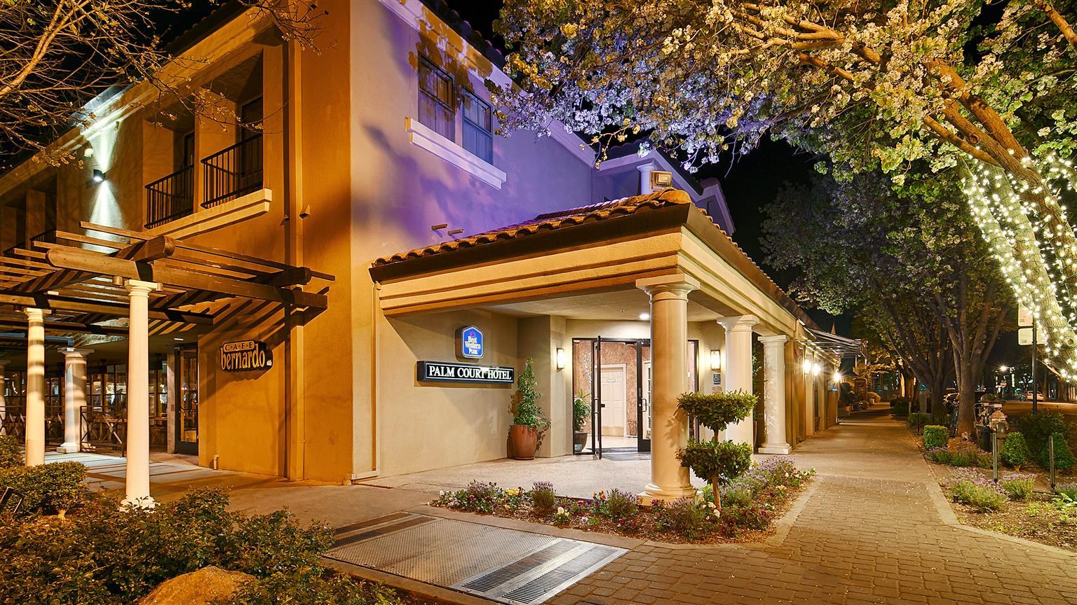 Best Western Plus Palm Court Hotel Davis Ngoại thất bức ảnh